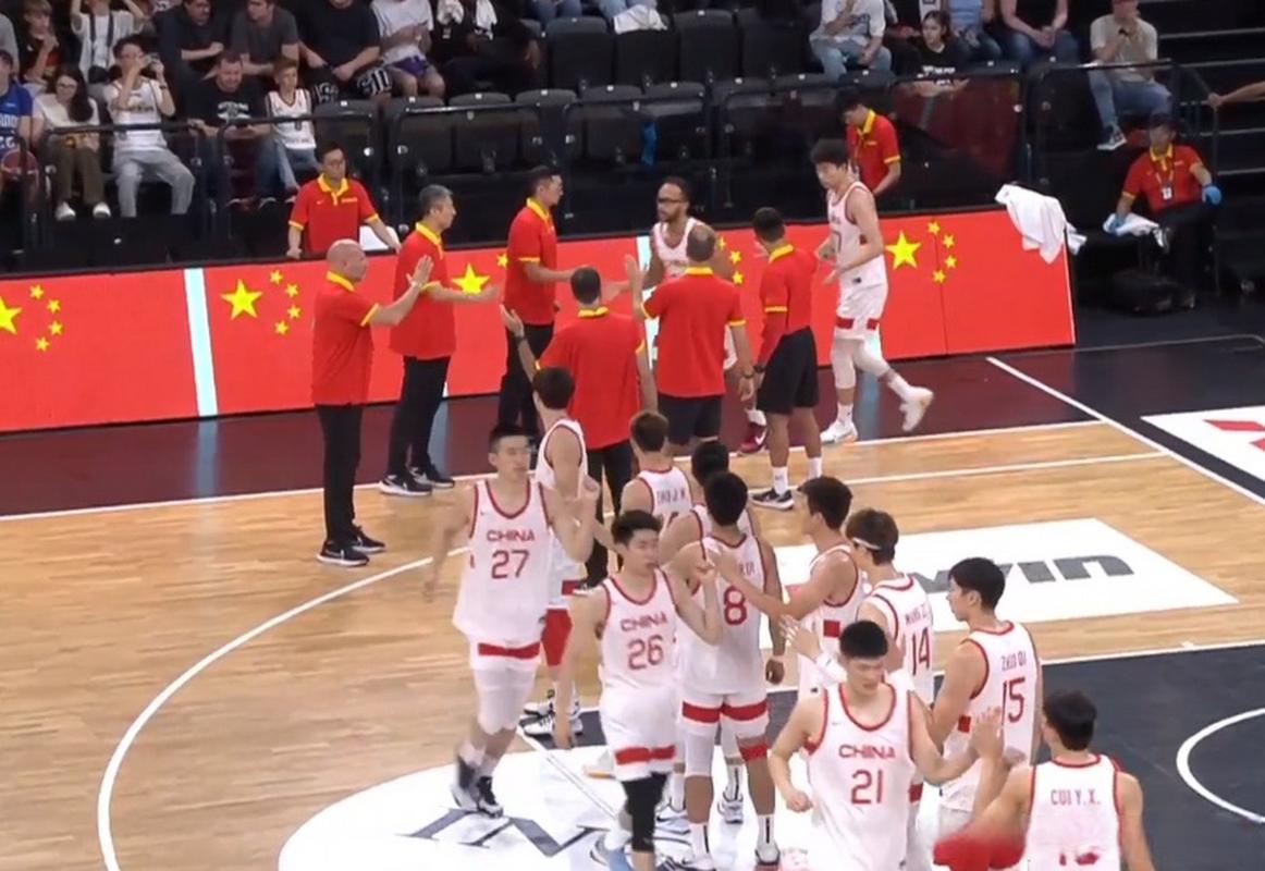 中国男篮对德国的相关图片